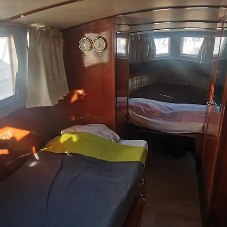 Petit Yacht * Le Barcarès