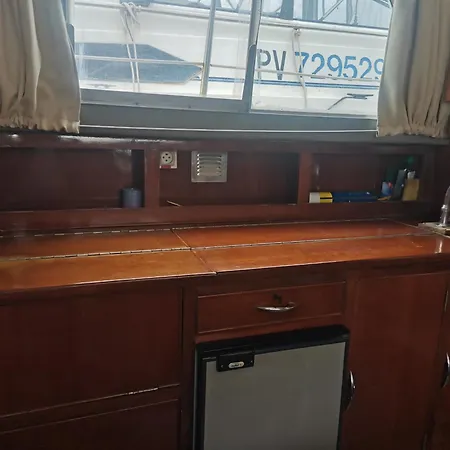 船屋 Petit Yacht *