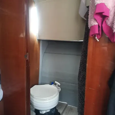 Petit Yacht 船屋 *